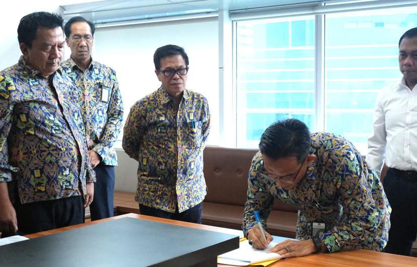 BPIW Laksanakan Penandatanganan Kontrak Integrated City Planning (ICP)  di Sulawesi, Maluku, dan Papua