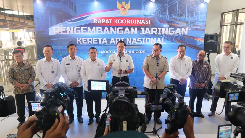 Kementerian PU Dorong Integrasi Infrastruktur dalam Pengembangan Jaringan Kereta Api Nasional