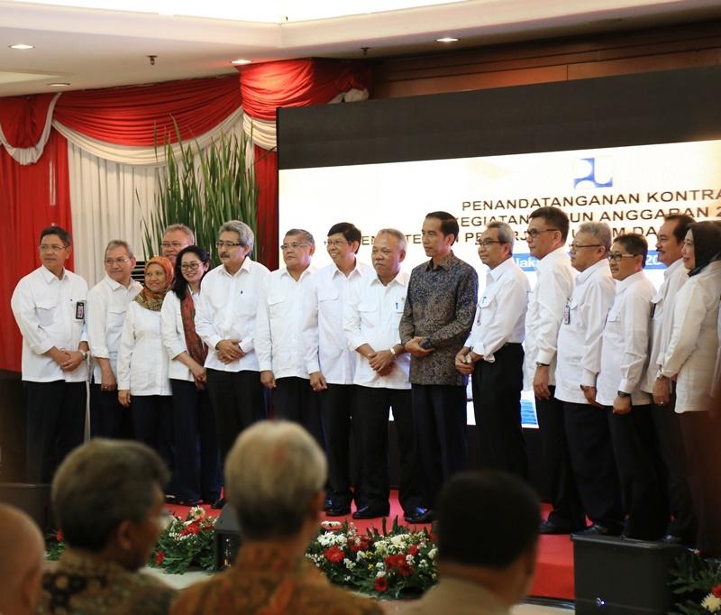 Peluncuran Penandatangan Kontrak Kegiatan Tahun Anggaran 2016 Kementerian PUPR