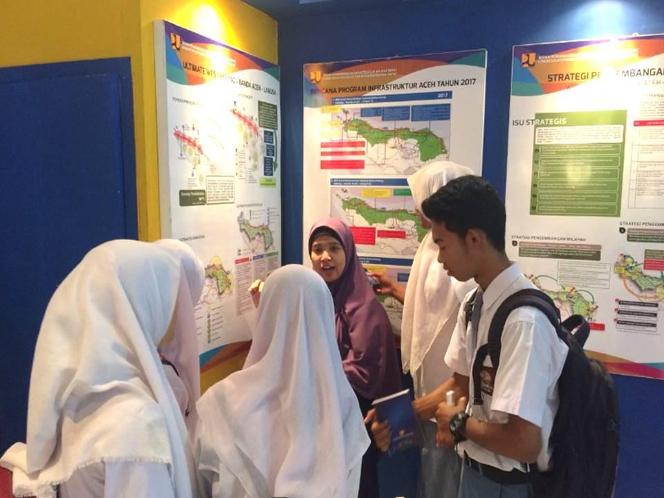 Masyarakat Sabang Antusias Kunjungi Stan BPIW 